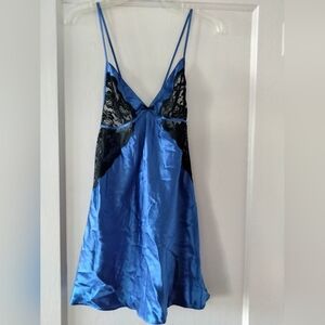Frederick’s of Hollywood Lace Chemise – Midnight Seduction in Blue & Black